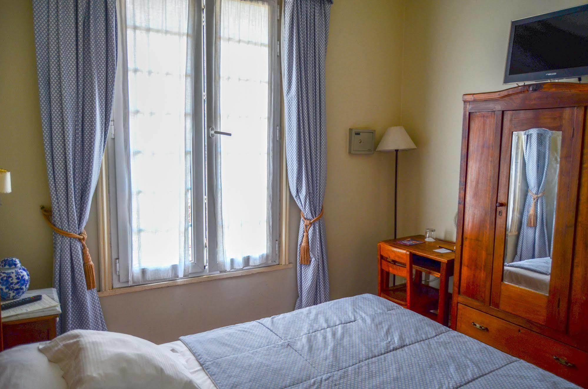 Vilafranca Petit Hotel Santiago Kültér fotó