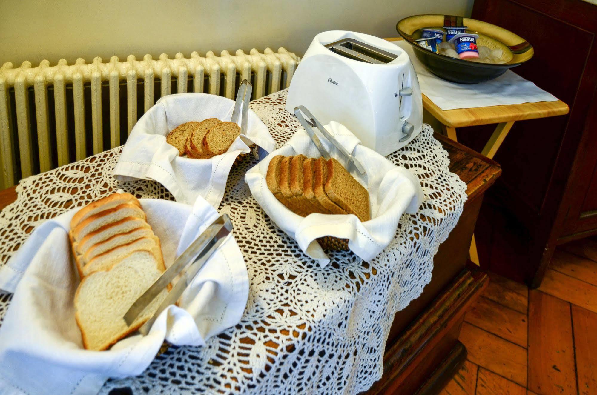 Vilafranca Petit Hotel Santiago Kültér fotó